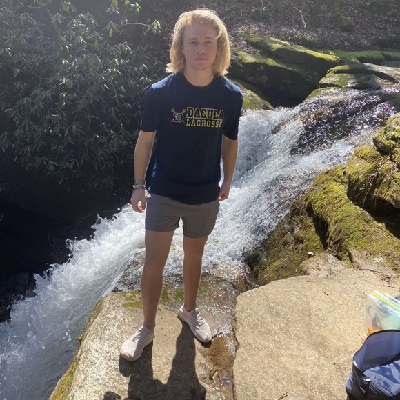 Meet your Posher, Andrew - Picture 1 of 1